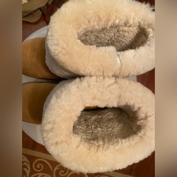 BEAR PAW Tall Tan Shearling Women's Boots size 11 - Picture 4 of 8